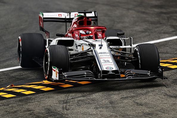Kimi Räikkönen lost control of his car during FP1